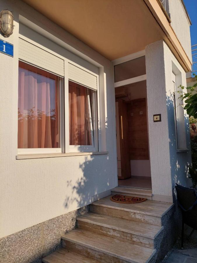 Apartmani Gamboc + Experience And Discounts Umag Exterior photo